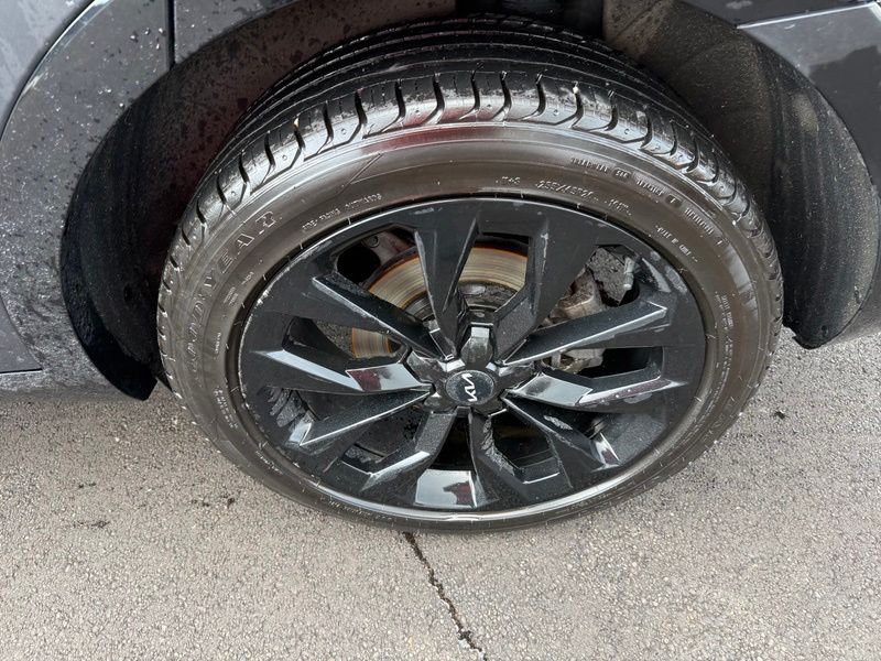 Used 2023 Kia Sorento SUV