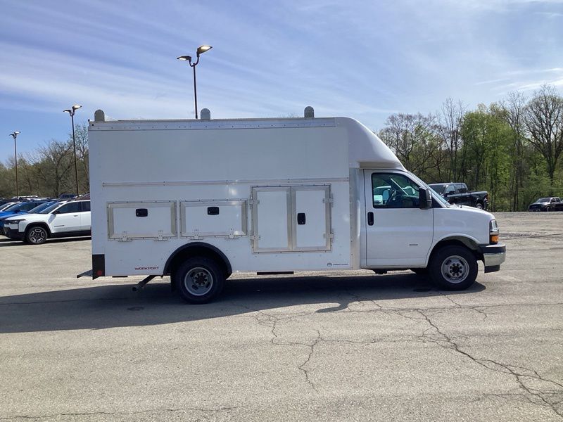 New 2026 Chevrolet Express 3500 Coupe