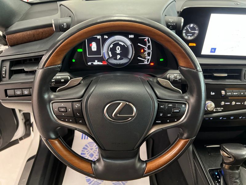 Used 2024 Lexus ES Sedan