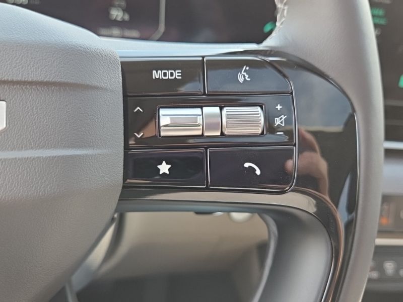 New 2027 Kia Carnival MPV Hybrid Van