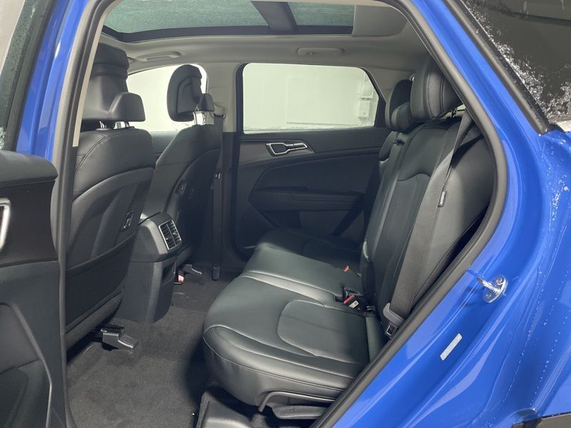 2026 Kia Sportage EX - Photo 17
