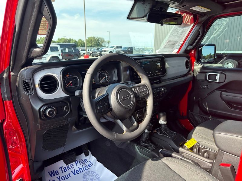 Used 2024 Jeep Wrangler SUV