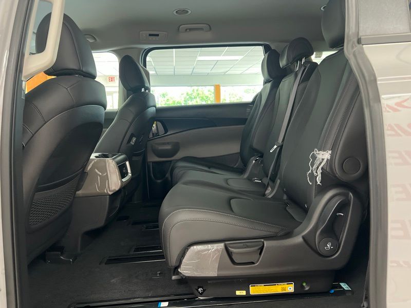 New 2027 Kia Carnival MPV Van