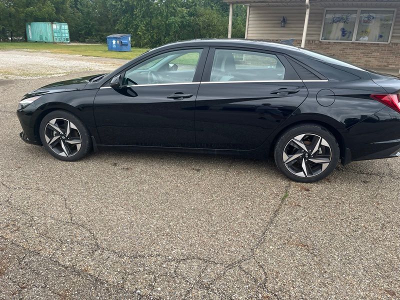 Used 2023 Hyundai Elantra Sedan