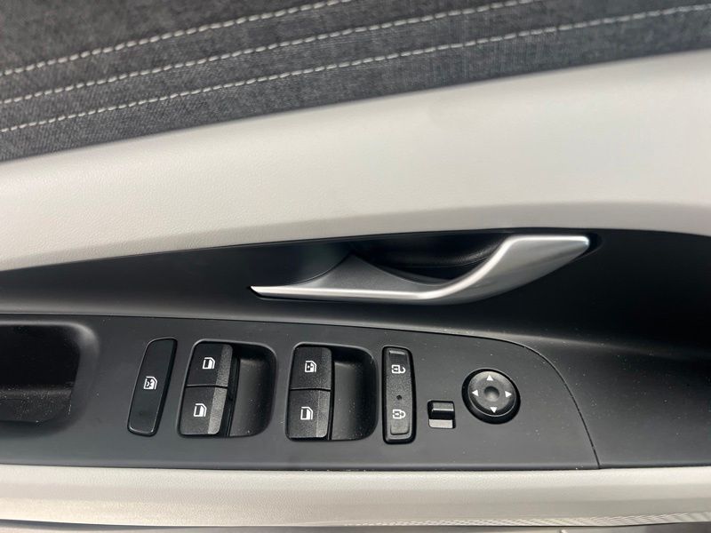 Used 2023 Hyundai Elantra Sedan