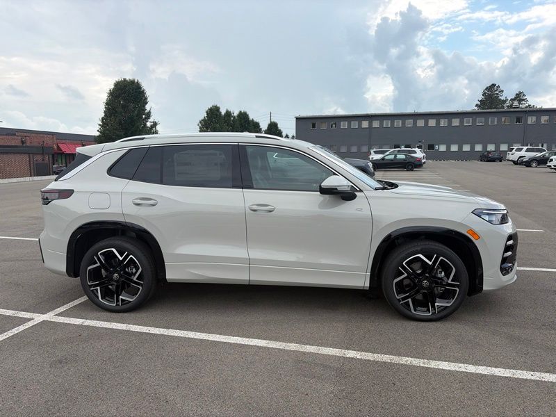 New 2026 Volkswagen Tiguan SUV