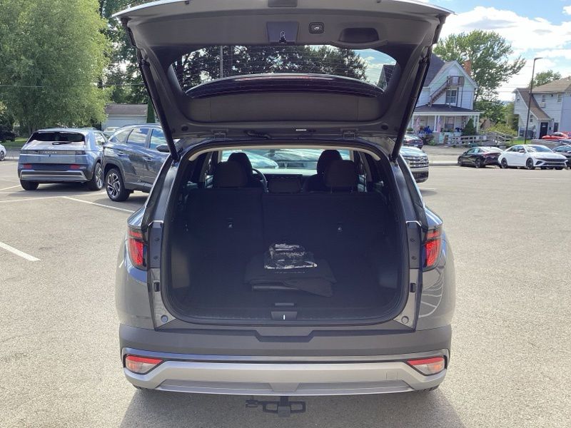 New 2026 Hyundai Tucson Hybrid SUV