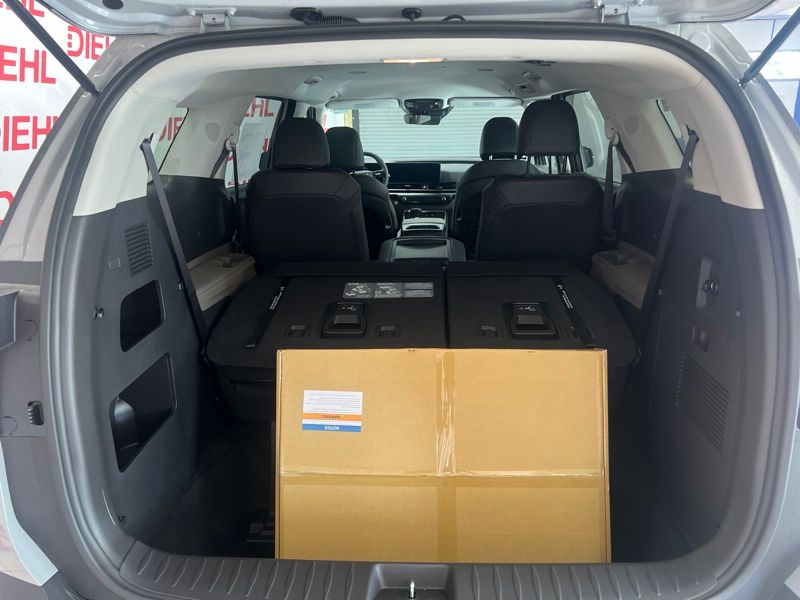 New 2027 Kia Carnival MPV Van