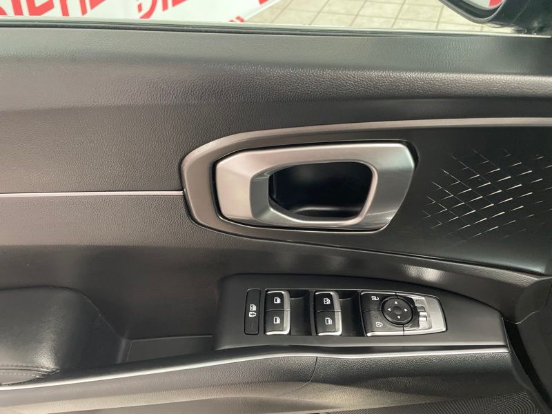 Used 2023 Kia Sorento Hybrid SUV