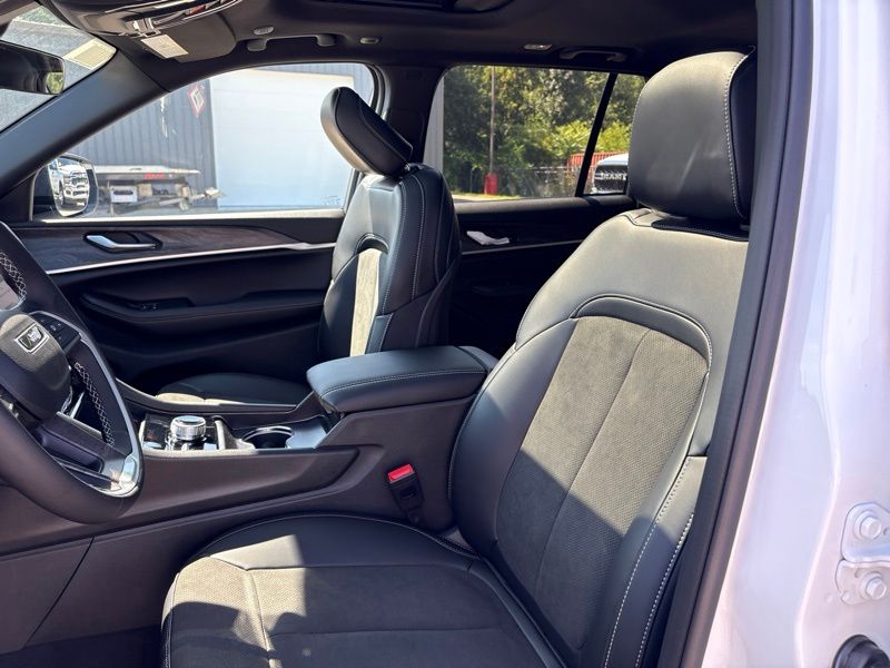 New 2026 Jeep Grand Cherokee SUV