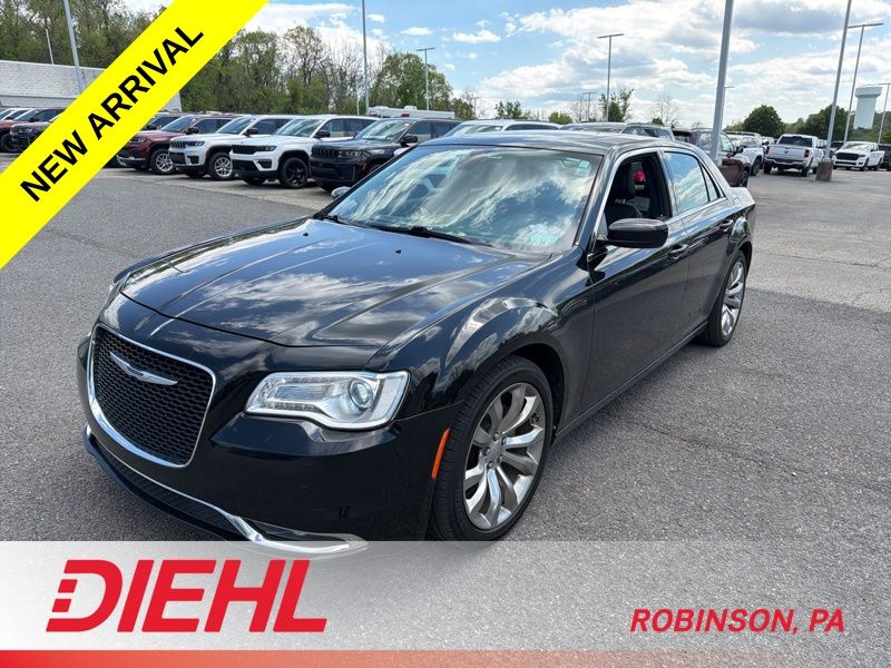 2019 Chrysler 300 Touring