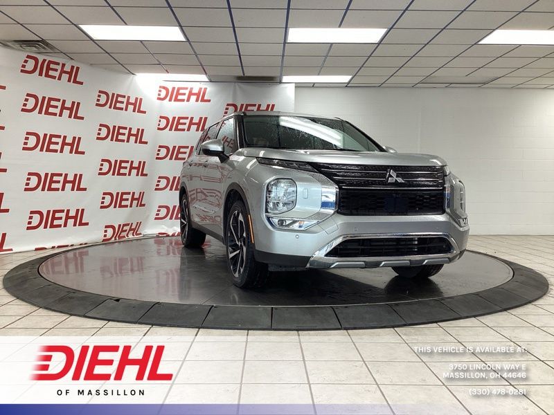 2022 Mitsubishi Outlander SE S-AWC's photo