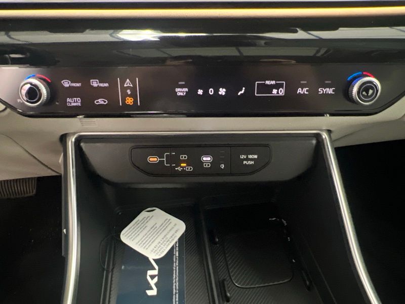 New 2026 Kia Carnival MPV Hybrid Van