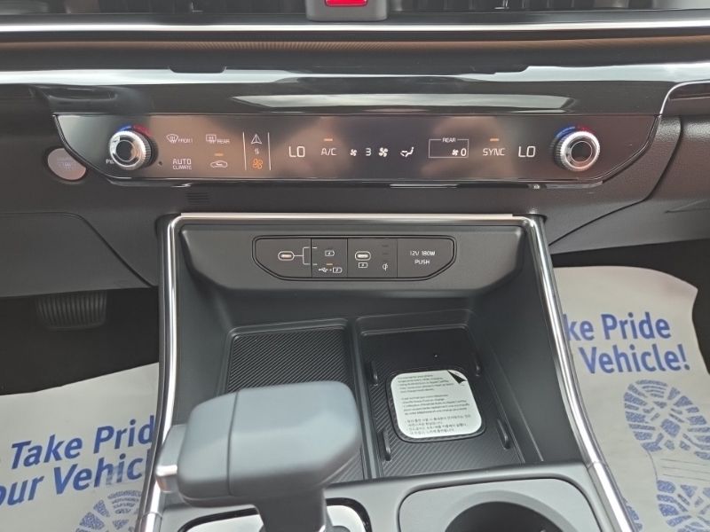 New 2027 Kia Carnival MPV Van