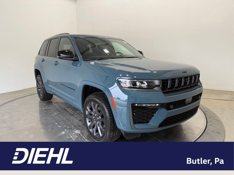 2026 Jeep Grand Cherokee Limited Reserve 4x4's photo