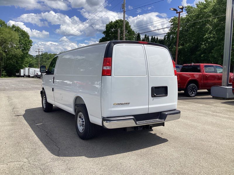 New 2026 Chevrolet Express 3500 Van