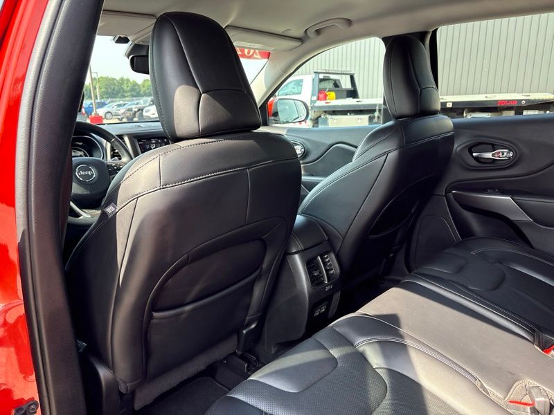 Used 2021 Jeep Cherokee SUV