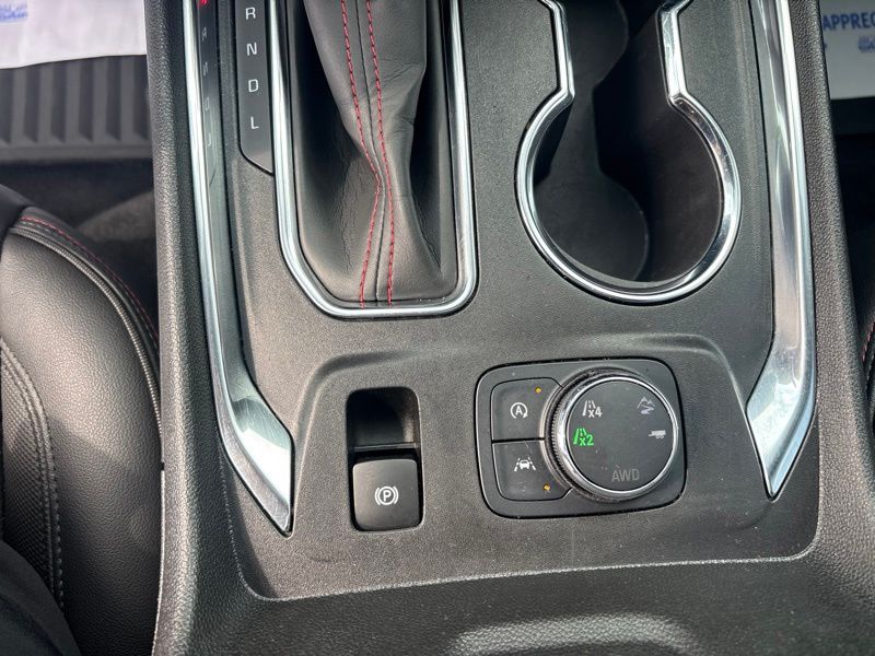 Used 2023 Chevrolet Traverse SUV