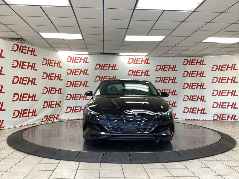 Used 2023 Hyundai Elantra Sedan