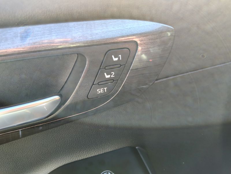 Used 2022 Toyota Highlander SUV