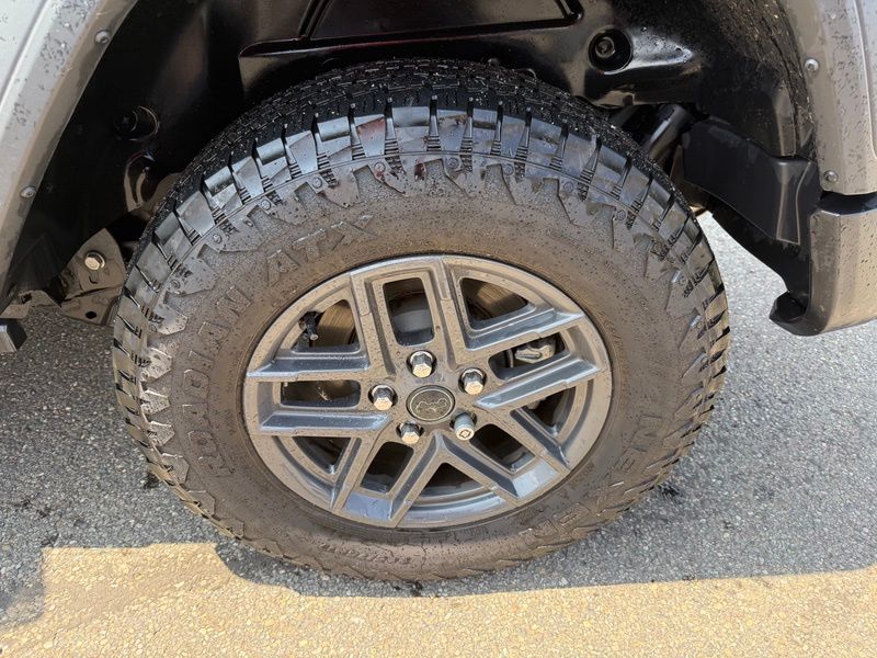 Used 2025 Jeep Wrangler SUV