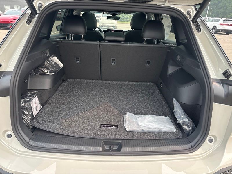 New 2026 Volkswagen Tiguan SUV