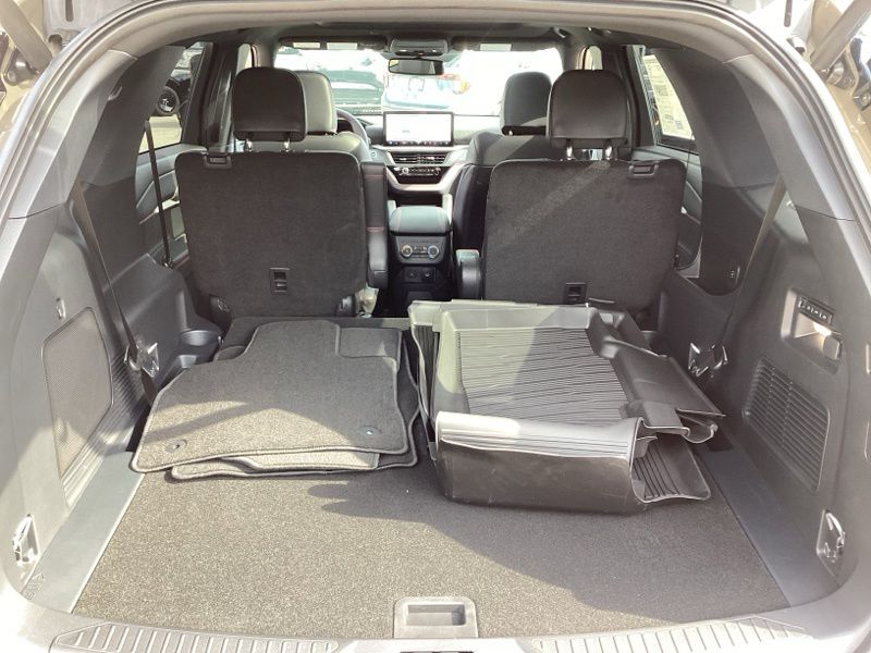 New 2027 Ford Explorer SUV