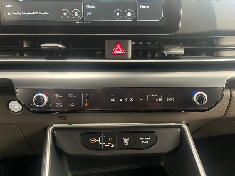 New 2027 Kia Carnival MPV Van