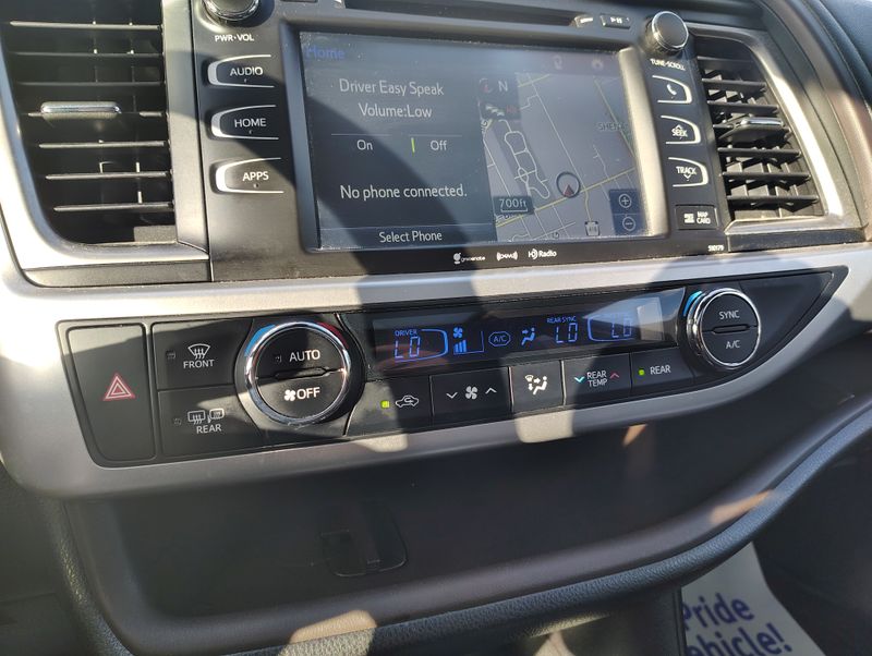 Used 2017 Toyota Highlander SUV