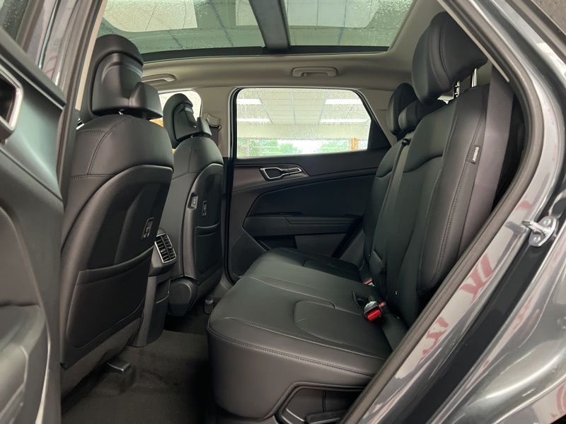 New 2026 Kia Sportage Hybrid SUV