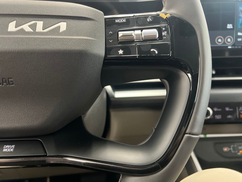 New 2027 Kia Carnival MPV Van