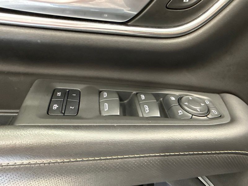Used 2022 GMC Yukon XL SUV