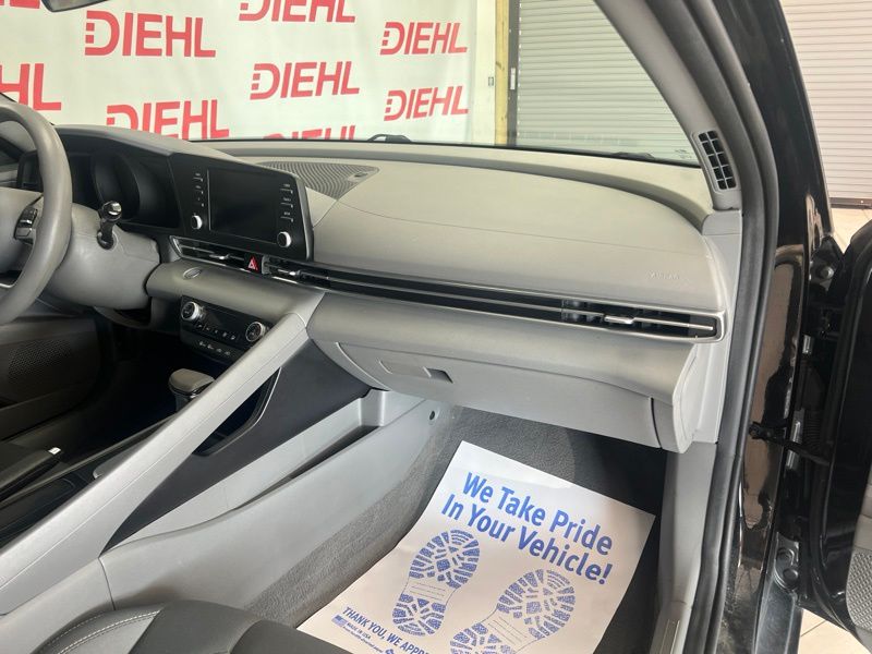 Used 2022 Hyundai Elantra Sedan