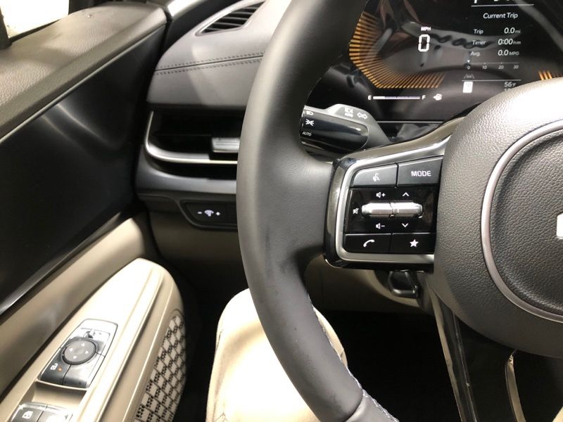 New 2026 Kia Carnival MPV Van