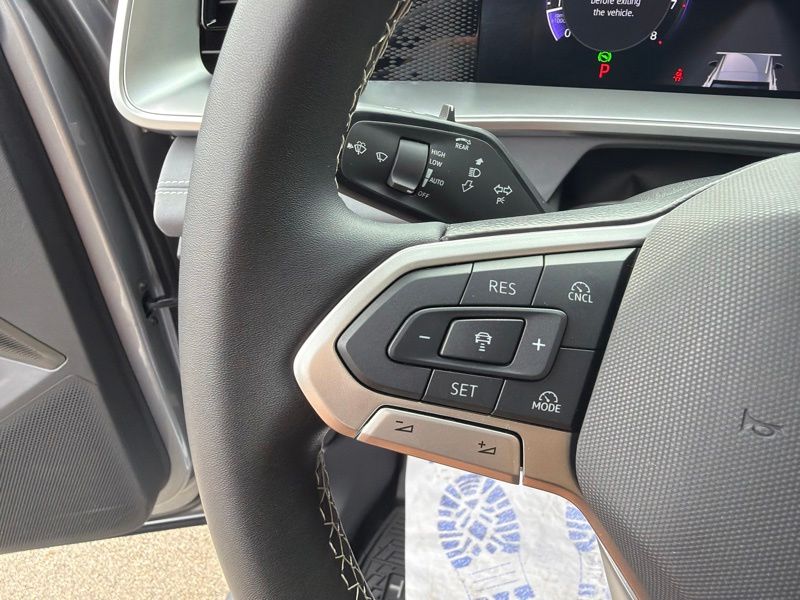 Used 2025 Volkswagen Tiguan SUV