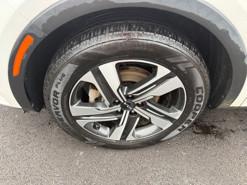 Used 2023 Kia Sorento Hybrid SUV