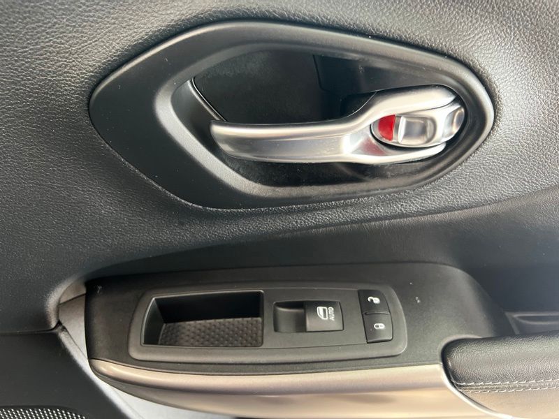 Used 2019 Jeep Cherokee SUV