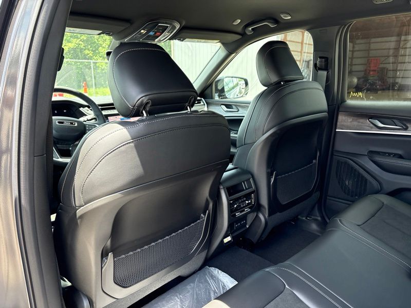 New 2026 Jeep Grand Cherokee SUV