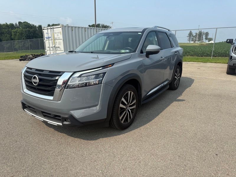 Used 2023 Nissan Pathfinder SUV