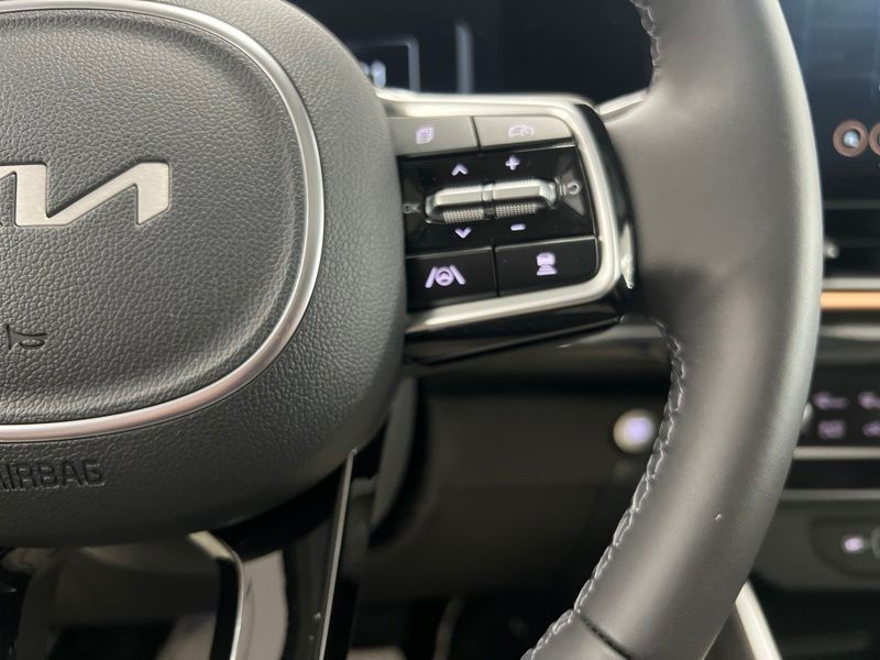 New 2026 Kia Carnival MPV Van