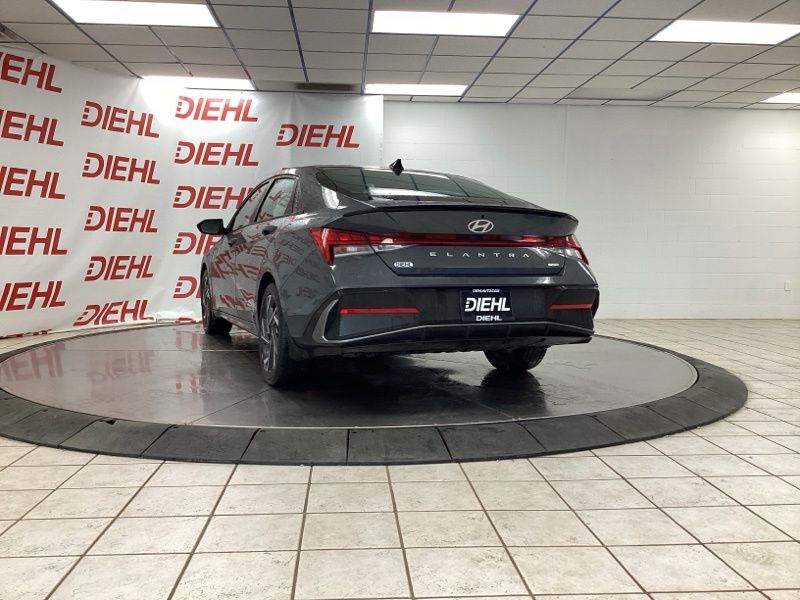 Used 2025 Hyundai Elantra Hybrid Sedan