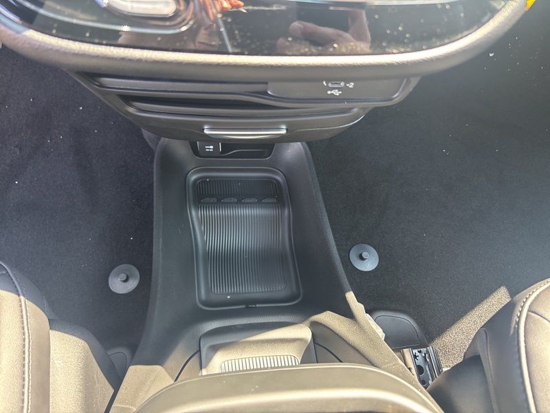 New 2027 Chrysler Pacifica Van