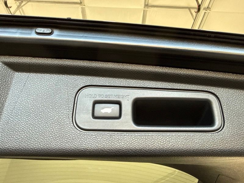 Used 2025 Honda Odyssey Van