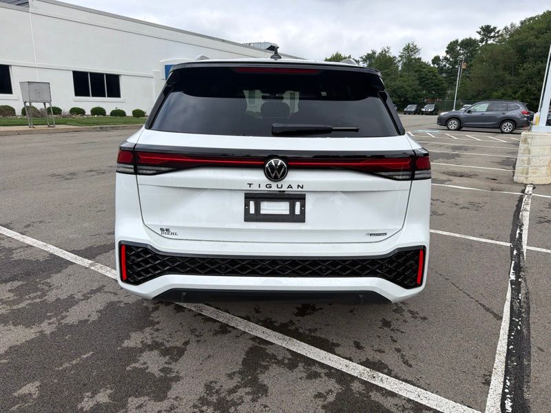New 2026 Volkswagen Tiguan SUV
