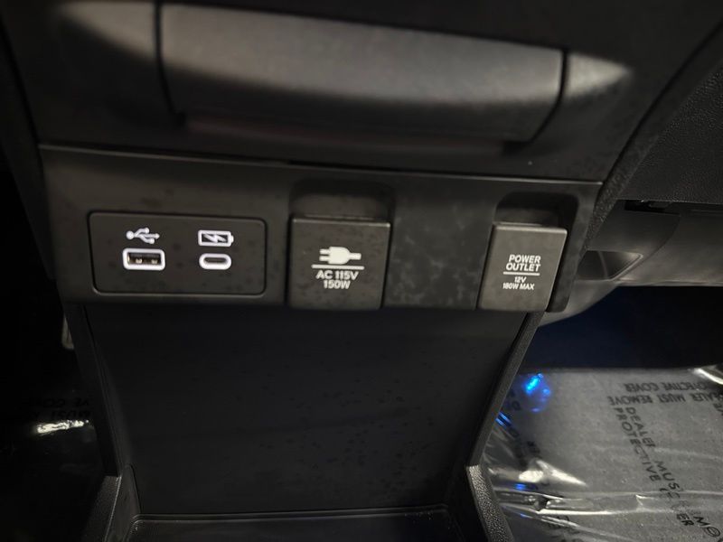 Used 2025 Honda Odyssey Van