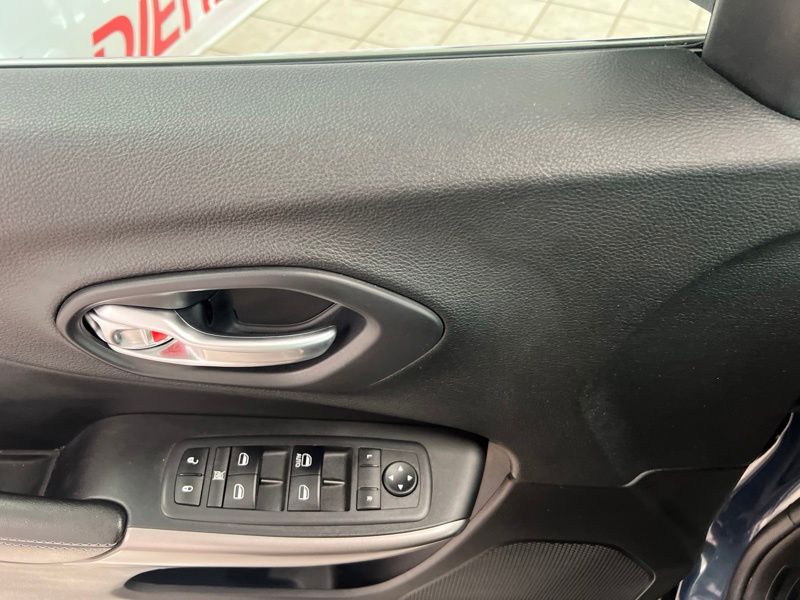 Used 2019 Jeep Cherokee SUV
