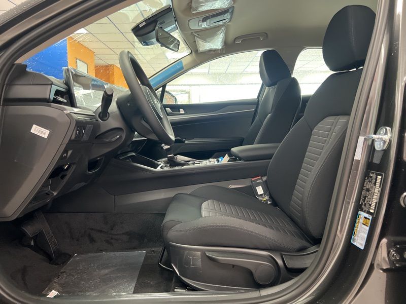 New 2026 Kia K5 Sedan