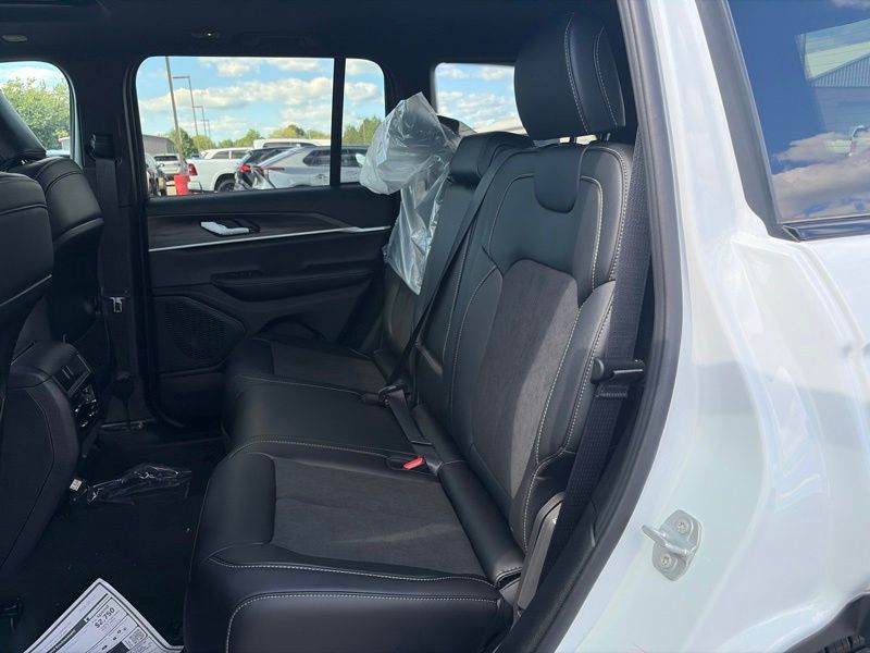 New 2026 Jeep Grand Cherokee SUV