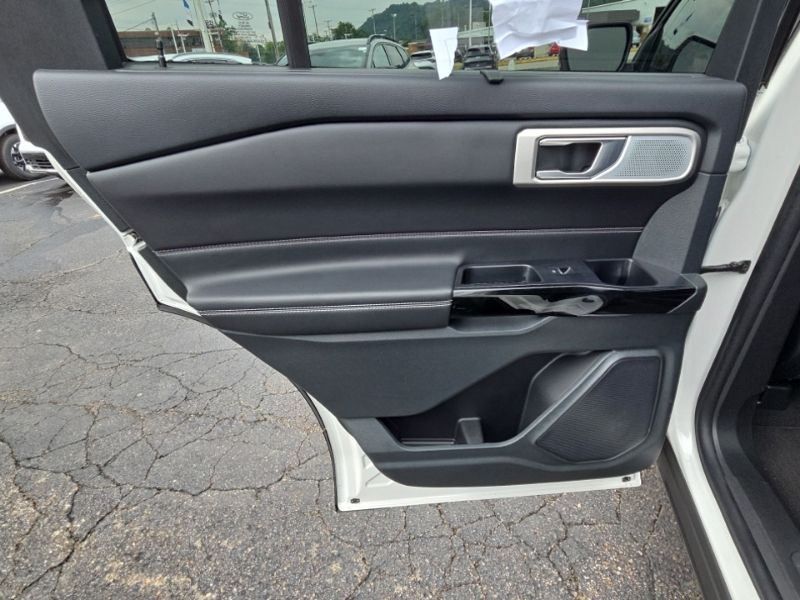 Used 2024 Ford Explorer SUV