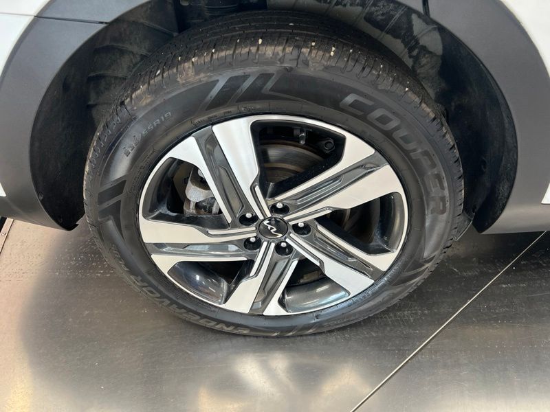 Used 2023 Kia Sorento Hybrid SUV